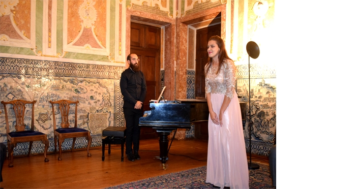 POESIA E CANTO PALACIO FRONTEIRA