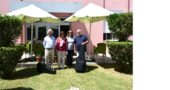 LAR SAGRADA FAMILIA AMADORA