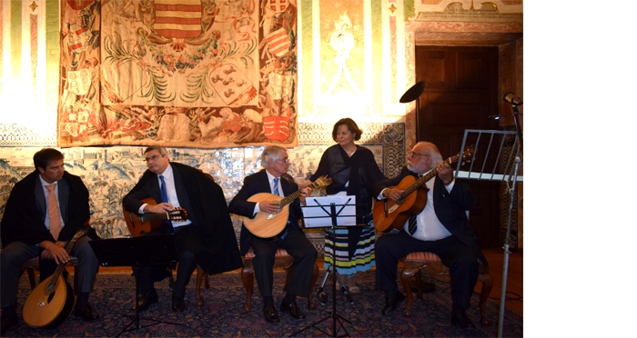 POESIA E CANTO PALACIO FRONTEIRA