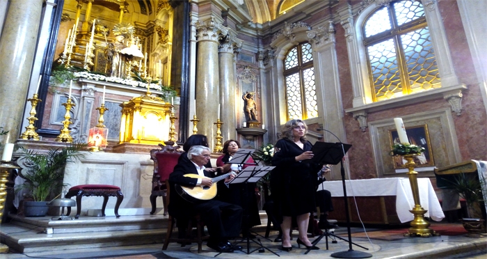 FADO ORACAO --- IGREJA DE SANTO ANTONIO -- LISBOA