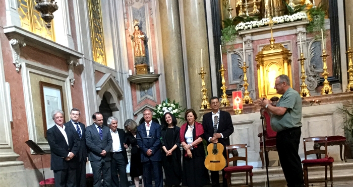 FADO ORACAO --- IGREJA DE SANTO ANTONIO -- LISBOA
