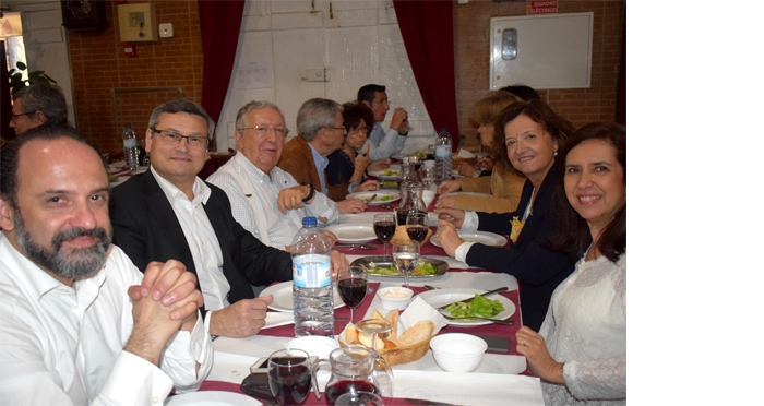 VAMOS AOS FADOS -- ADEGA TIA ROSA