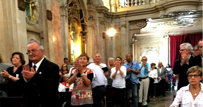 FADO ORACAO --- IGREJA DE SANTO ANTONIO -- LISBOA