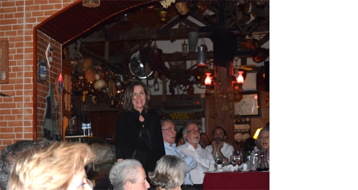 VAMOS AOS FADOS -- ADEGA TIA ROSA