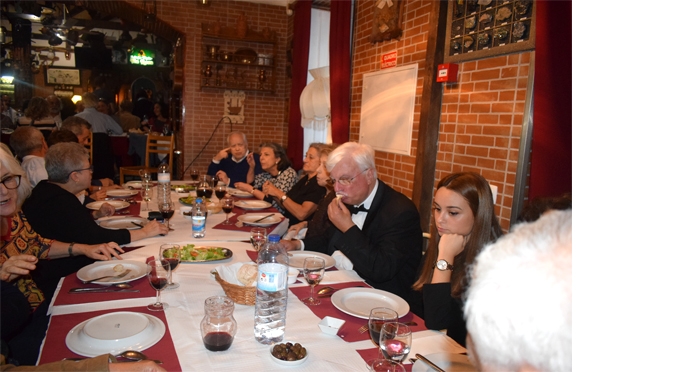 VAMOS AOS FADOS -- ADEGA TIA ROSA