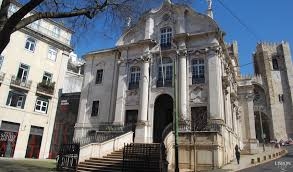 FADO ORACAO --- IGREJA DE SANTO ANTONIO -- LISBOA